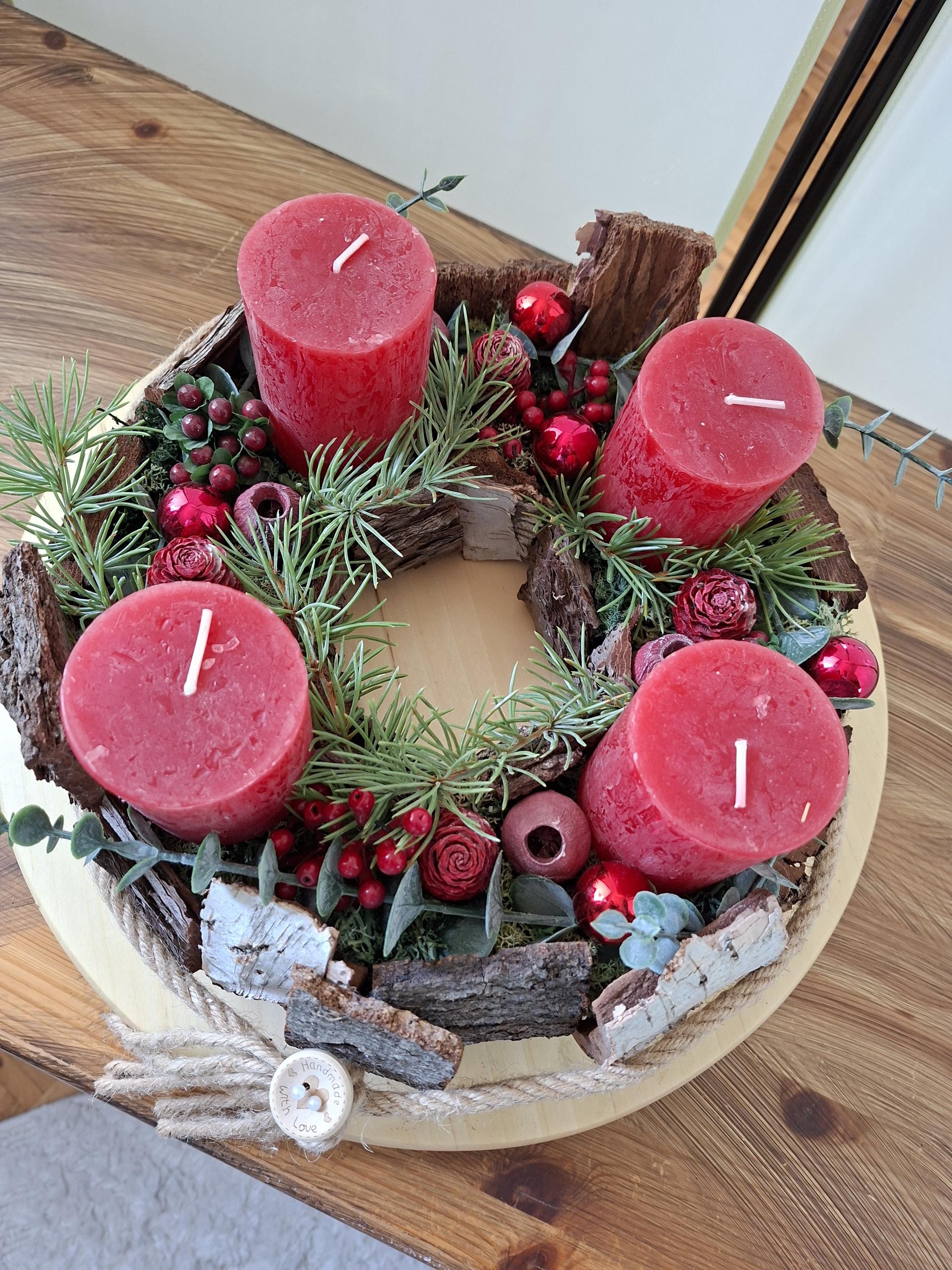 Stern rot als adventskranz