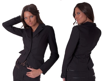 Tailored notch lapel blazer, Single broasted blazer, Flap pockets blazer, Elegant bussines blazer, Two buttons sleeve blazer, Bonelli