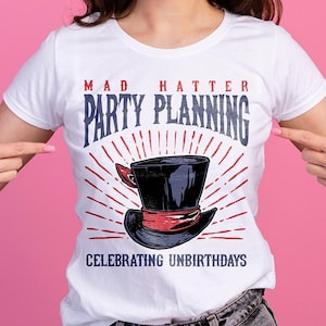 Alice in Wonderland Gifts #103 Red Series - Christmas Cute Trendy  Unbirthday Party Tshirt, Mad Hatter Mother's Day T-Shirt for Mom Aunt Tee