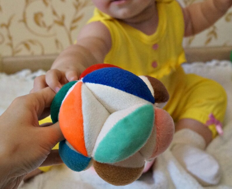 Montessori baby toy Puzzle ball rainbow Toys for 6 month