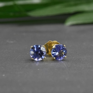 Round Tanzanite Stud Earrings in 14kt Solid Gold, 1ct Natural Tanzanite earrings, December birthday gift for her, Gold tanzanite earrings