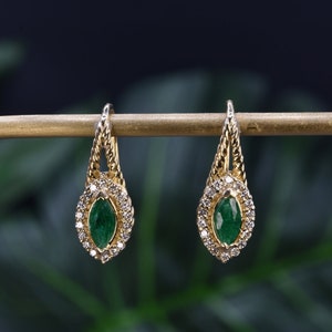 NATURAL EMERALD DIAMOND Gold Earrings, Dangle Emerald earrings, Christmas gift, Gold emerald earrings, Anniversary gift, Gift for wife