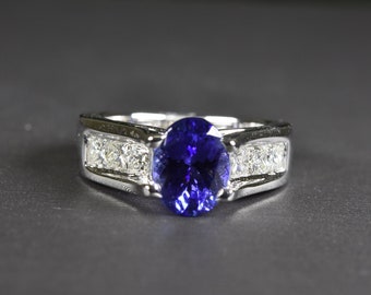 OVAL TANZANITE DIAMOND gold ring, Tanzanite engagement ring, December birthstone, Gift for her, Anniversary gift, Natural tanzanite ring