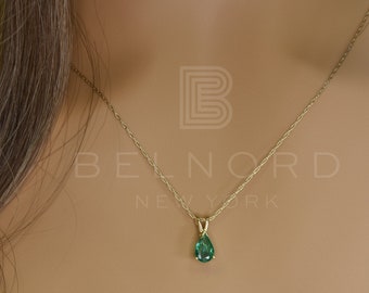 Natural Pear Shape Emerald Pendant in 14k Gold | May Birthstone | Fine Jewelry | Handmade jewelry | Gold pendant | Gift for her