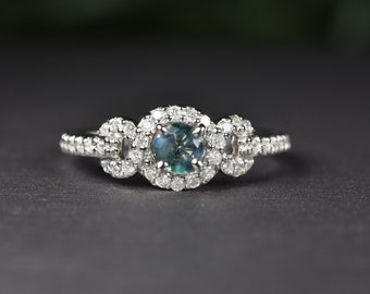 Dainty Natural Alexandrite Diamond ring, Gold Alexandrite Engagement ring, Alexandrite ring, Gift for her, Birthday gift, June Birthstone