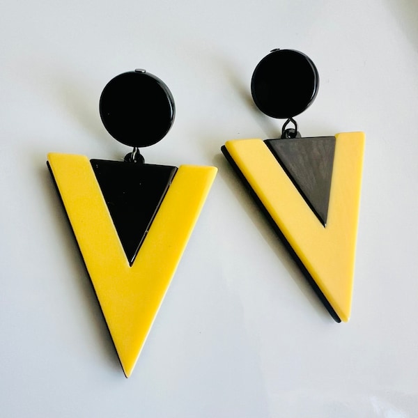 Pendientes contemporáneos Pendientes triangulares Pendientes retro Pendientes geométricos Pendientes acrílicos Pendientes llamativos Pendientes negros Pendientes amarillos