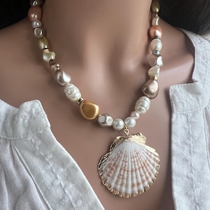 Colar de conchas, pingente de concha do mar, colar de pérolas, colar de praia, colar de contas, colar boho, colar de verão, joias de praia
