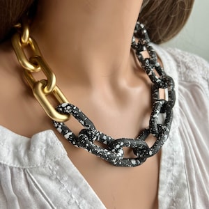 Chunky Chain Necklace Acrylic Link Necklace Long Chain -   Chunky  chain necklaces, Fashion necklace, Black necklace statement