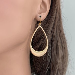 Large Teardrop earrings, Gold Teardrop earrings, Contemporary earrings, Geometric earrings, Gold Statement earrings, Minimalist earrings