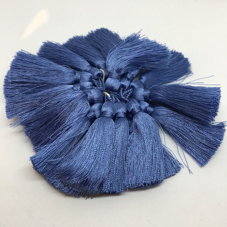 5cm Blue tassels