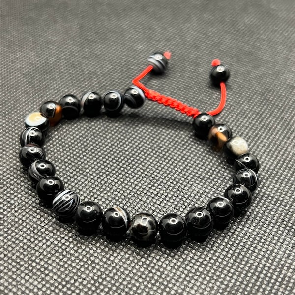 Agate Stone Wrist Mala Bracelet | 7 mm Buddhist Prayer Bracelet | Adjustable Unisex | Black White Agate | Nepal Handmade Gemstone Bracelet |