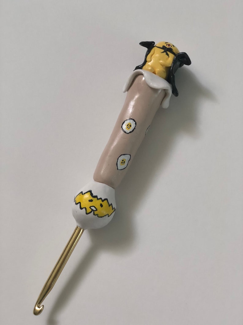 Polymer clay crochet ergonomic hook Gudetama Boye size H5