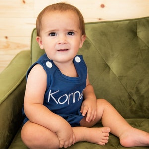 Bulle personnalisée à monogramme brodé pour bébé garçon, barboteuse en tricot de coton, tenue d'été pour bébé garçon, tenue classique pour bébé image 5