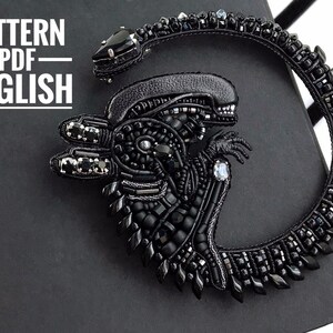 embroidery pattern - DIY - diy embroidery - diy craft -  beaded embroidery - xenomorph embroidery brooch pattern