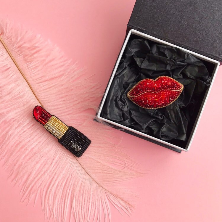 Red lips and lipstick pop art brooch set. Beaded pin set. Set Etsy