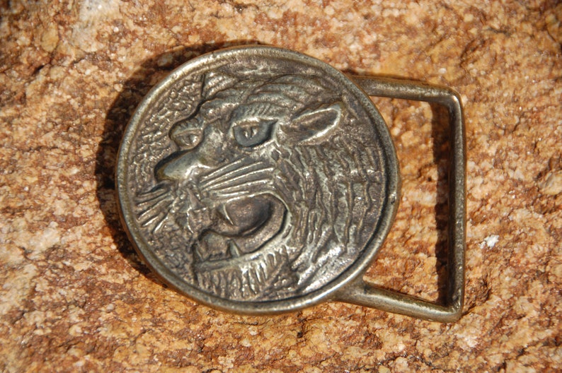 Tiger Head Belt Buckle Vintage 1970/'s Solid Brass Round Hippie Boho Retro