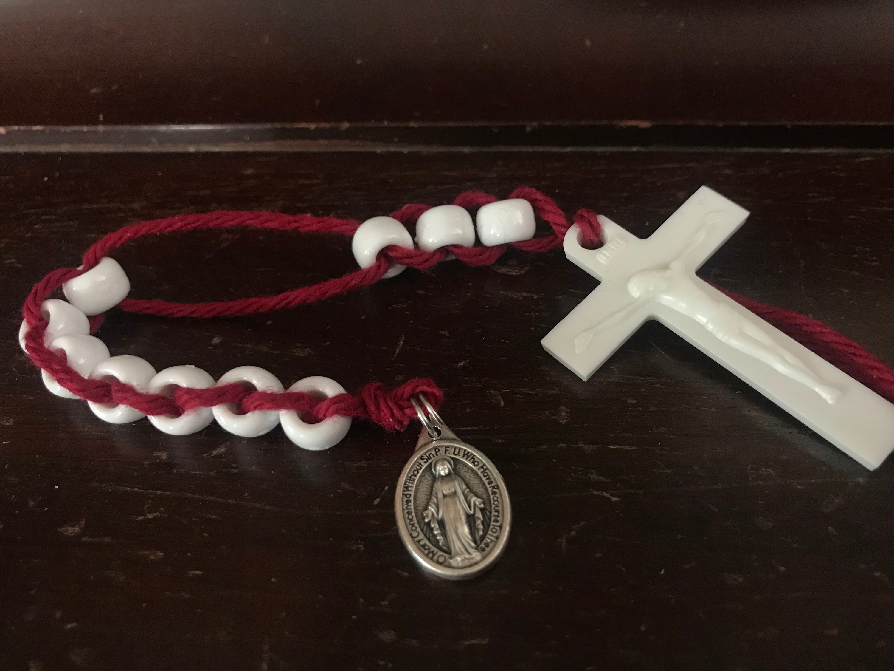 Sacrifice Beads Kit with Plastic Cross and Miraculous Medal