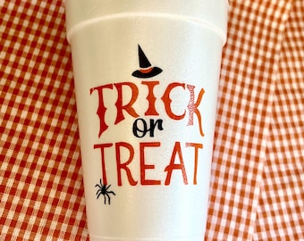 Halloween // Trick or Treat cups // 10 16oz Styrofoam Cups  //