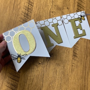 Honeycomb Bee High Chair Banner: First Bee-day Party Decor