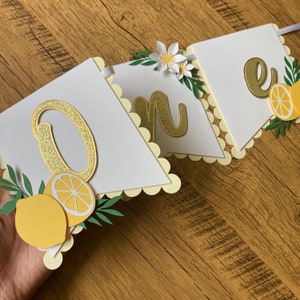 Lemon One High Chair Banner, Lemon Birthday Banner, Lemonade Birthday Decor, Floral Lemon High Chair Banner, 1st Birthday Citrus Banner