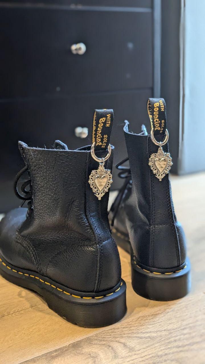 Doc marten charms - Etsy 日本