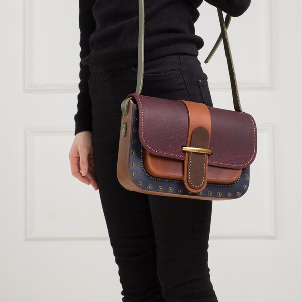 Beautiful vintage style handmade leather shoulder bag/Leather bag women/Small satchel bag/Cute handbag