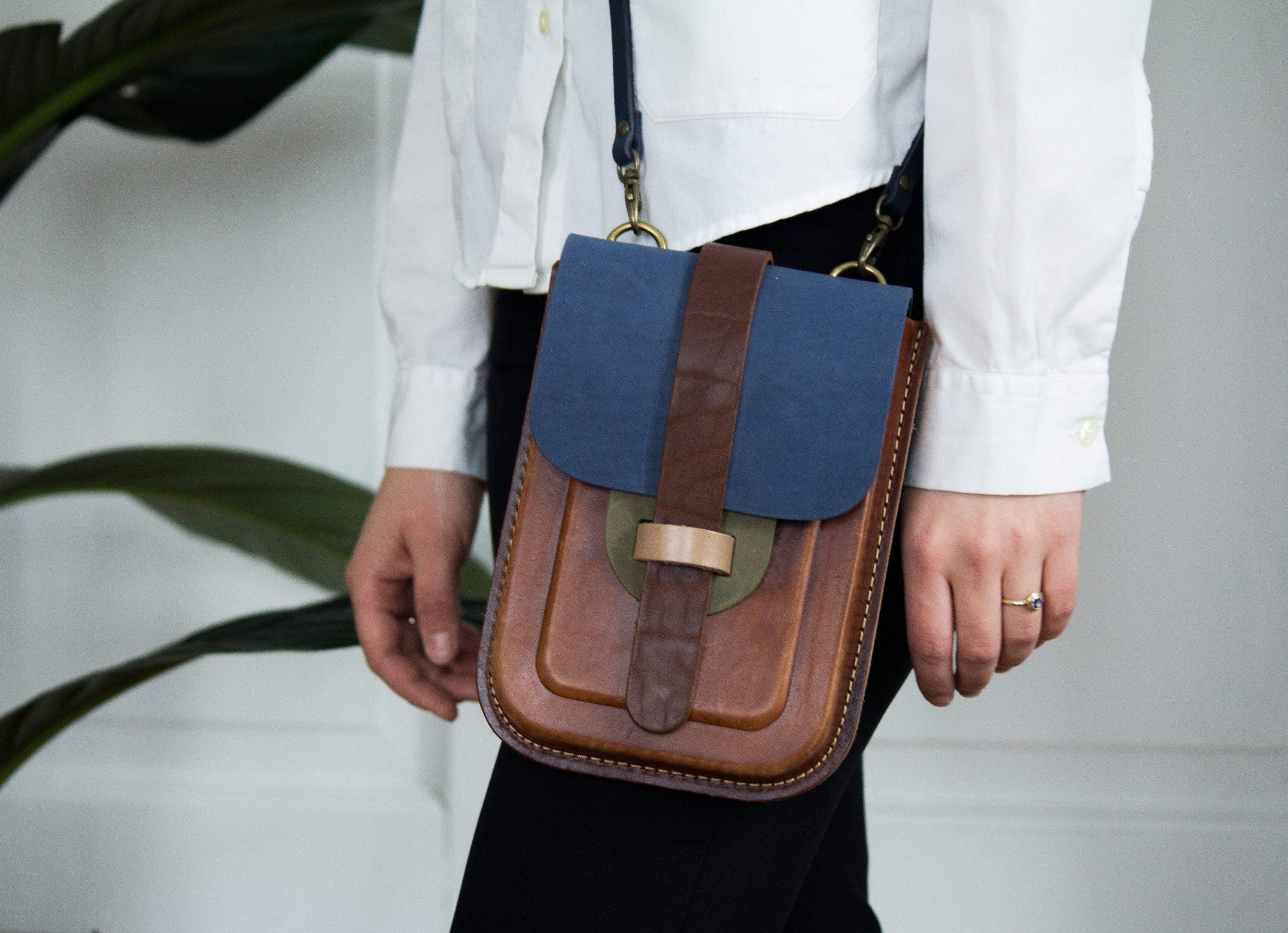 small leather handbags for ladies