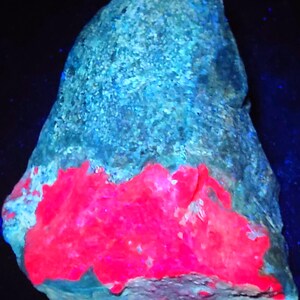 Big, Longwave UV Fluorescent Ruby in Zoisite from Tanzania LW Bright Red Ultraviolet Mineral Display Specimen