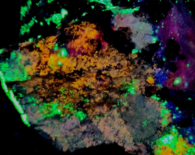 Rare SW MW UV Nasonite/Pectolite Willemite Clinohedrite Xonotlite Feldspar - Parker Shaft Franklin New Jersey Mineral Specimen