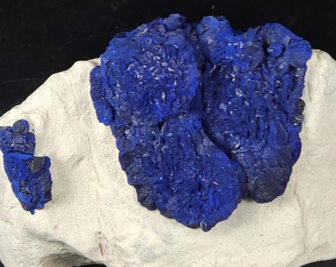 Gorgeous Deep Blue Azurite Suns on White Kaolinite from Malbunka Copper Mine, Australia Crystals Minerals