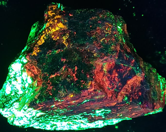 Rare SW + LW UV Fluorescent Axinite Clinohedrite & Willemite w Franklinite Franklin New Jersey Mineral Specimen Ultraviolet