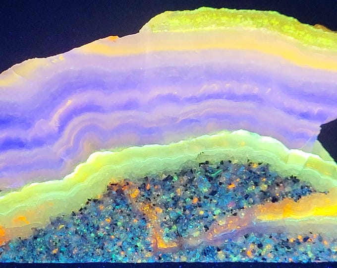 Big 77.9g Slab Multi-Wave UV Fluorescent Hokkaidoite in Opal from Hokkaido, Japan - Shortwave Sw Longwave Lw Midwave Mw Ultraviolet Minerals