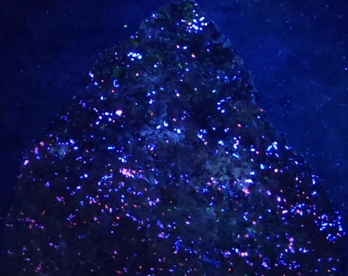 Big 5.6lbs SW + LW UV Fluorescent Cleiophane Sphalerite & Willemite Franklin New Jersey Shortwave Longwave Ultraviolet Mineral Specimen