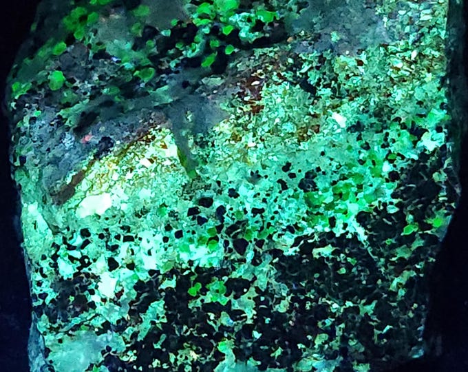 Rare SW LW UV Fluorescent Yellow Zincite Willemite & Calcite - Sterling Hill Mine by Franklin New Jersey - Ultraviolet Minerals