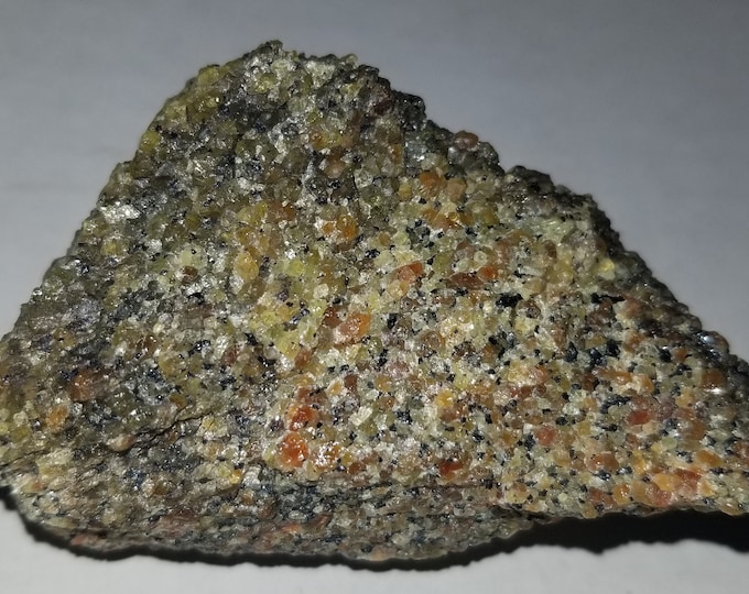 Gemmy Daylight Yellow Green & Red Willemite Crystal Grains SW + LW Ultraviolet Fluorescent w/ Franklinite Franklin New Jersey UV Minerals