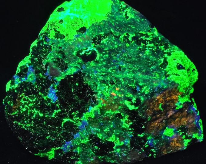 Sweet 4.3lbs SW + LW Ultraviolet Fluorescent Hardystonite, Willemite, Clinohedrite & Bustamite Franklin New Jersey UV Rocks Minerals