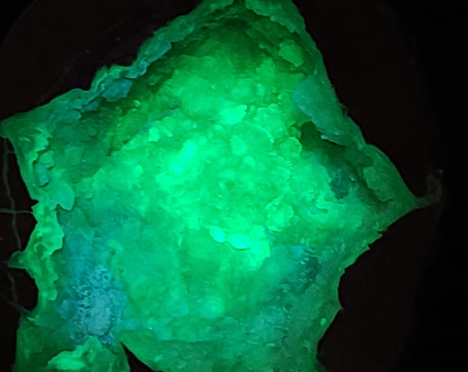 Big 4.5" UV Fluorescent Dugway Geode Half - Agate, Chalcedony, Quartz Crystals - Juab County, Utah - Ultraviolet Minerals