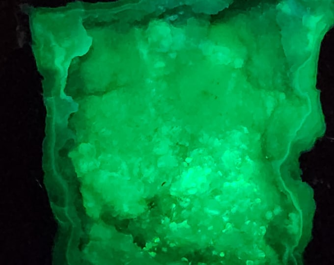 Big 4.75" UV Fluorescent Dugway Geode Half - Agate, Chalcedony, Quartz Crystals - Juab County, Utah - Ultraviolet Minerals