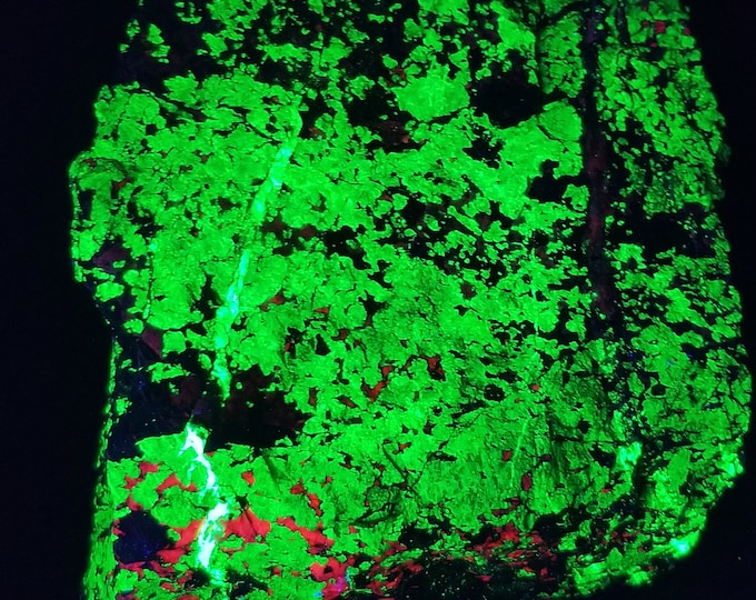 XL 6+lbs Shortwave SW Uv Fluorescent White Willemite & Calcite Veins in Red Willemite w Franklinite Sterling Hill by Franklin NJ Minerals
