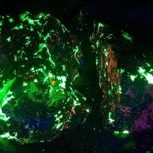 Lot of 2x Willemite Calcite & Feldspar SW + LW Ultraviolet Fluorescent Mill Site Pile Franklin Mining Dist. New Jersey USA Rock Mineral