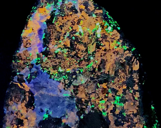 Shortwave SW UV Clinohedrite Hardystonite Willemite Franklin New Jersey Ultraviolet Rock Mineral Specimen