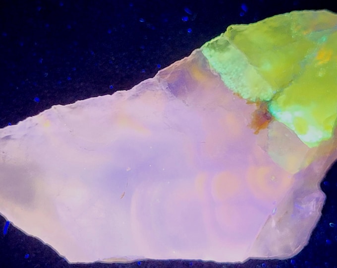 5.5g Multi-Wave UV Fluorescent Hokkaidoite in Opal from Hokkaido, Japan - Shortwave Sw + Longwave Lw + Midwave Mw Ultraviolet Minerals