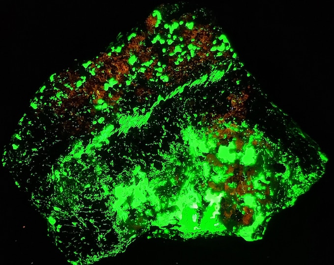 Shortwave SW Ultraviolet Fluorescent Clinohedrite & Willemite w Bustamite Franklin Mine New Jersey UV Rocks Minerals