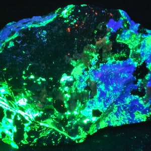 A++ 2.5lbs Shortwave Sw + Longwave Lw Ultraviolet Fluorescent Hardystonite, Willemite, Calcite & Lw Bustamite Franklin NJ UV Rocks Minerals