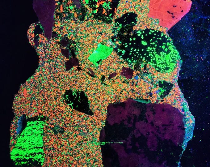 Big Fluorescent Concrete Slab Shortwave SW Ultraviolet Willemite, Calcite & Hardystonite Trotter Dump Franklin New Jersey UV Minerals
