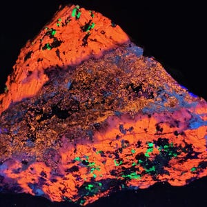 Multiwave Ultraviolet Fluorescent Grey Sphalerite Veins in Calcite with Willemite & Hydrozincite Franklin NJ UV Minerals