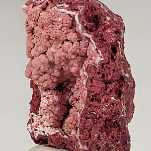 Rare Pink & Red Botryoidal Ferrian Variscite Crystals Minerals Rocks ...