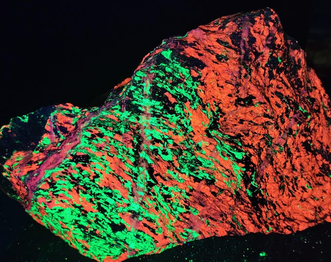 Big 7.4lbs Shortwave SW + Longwave LW UV Fluorescent Mylonitized Willemite & Calcite Ore Sterling Hill Mine by Franklin Nj Minerals