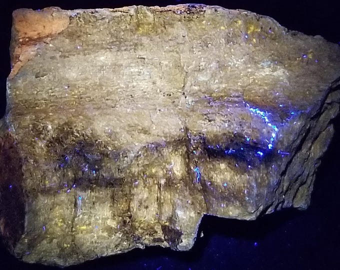 Longwave LW + Shortwave SW UV Fluorescent Sphalerite Ultraviolet Minerals Rocks Stones