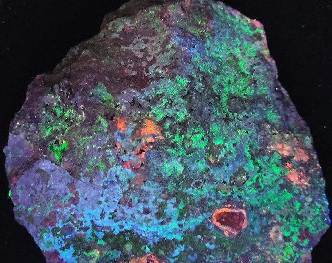 Shortwave SW + Longwave LW Ultraviolet Fluorescent Sphalerite Calcite & Hydrozincite From Sterling Hill Mine by Franklin New Jersey